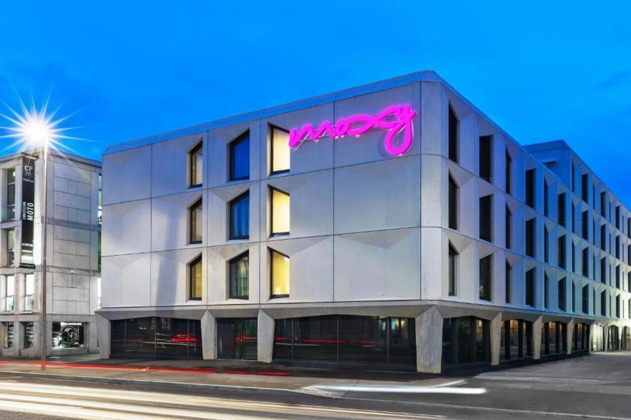 Moxy Lausanne City Экстерьер фото